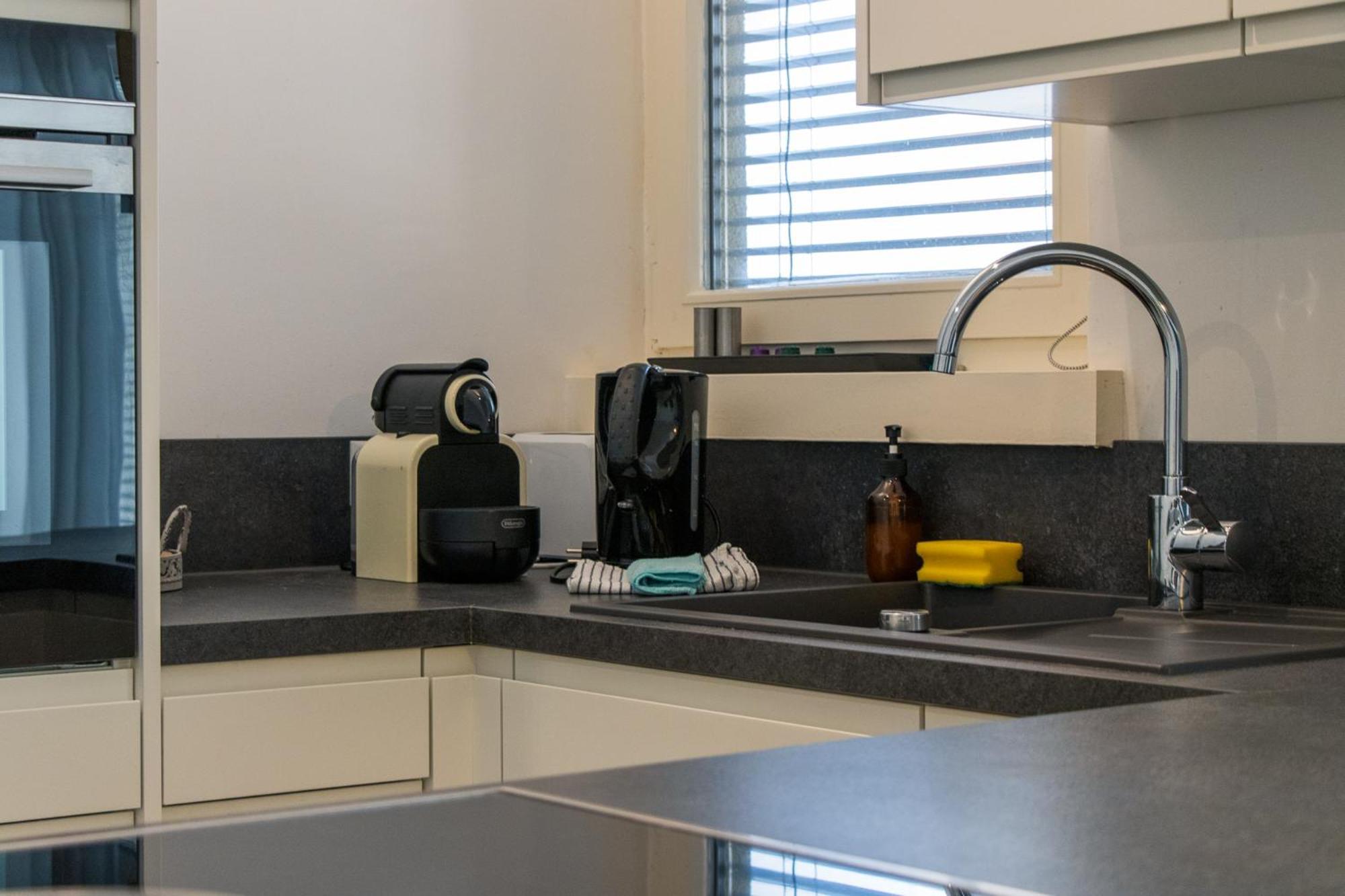 Stylische Wohnung mitten in der Stadt Bregenz Exterior foto