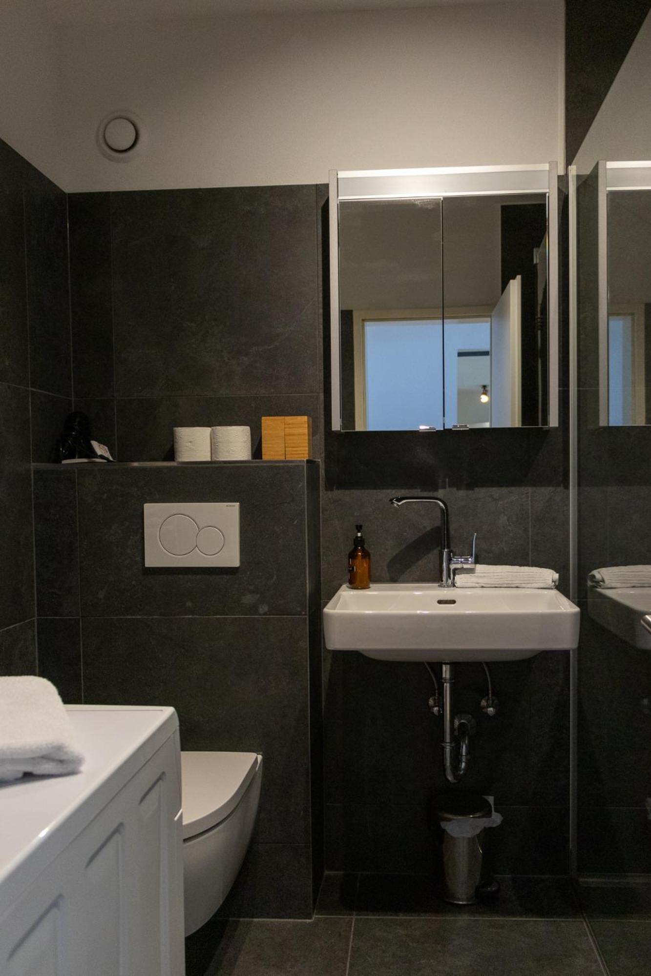 Stylische Wohnung mitten in der Stadt Bregenz Exterior foto